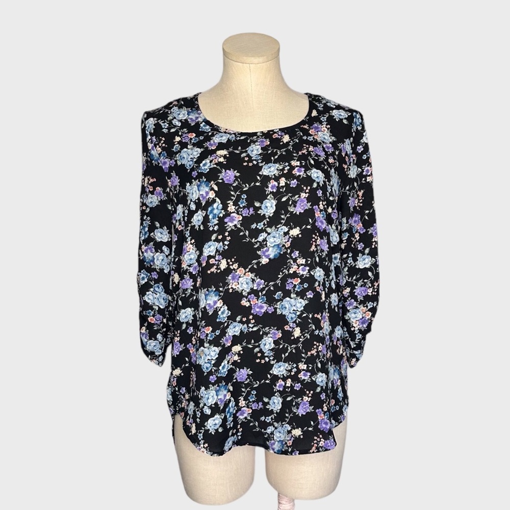 Pink Republic Floral Split-Back Blouse